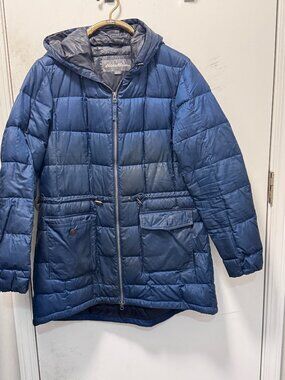 Eddie Bauer Women's Lightweight Packable Down Coat